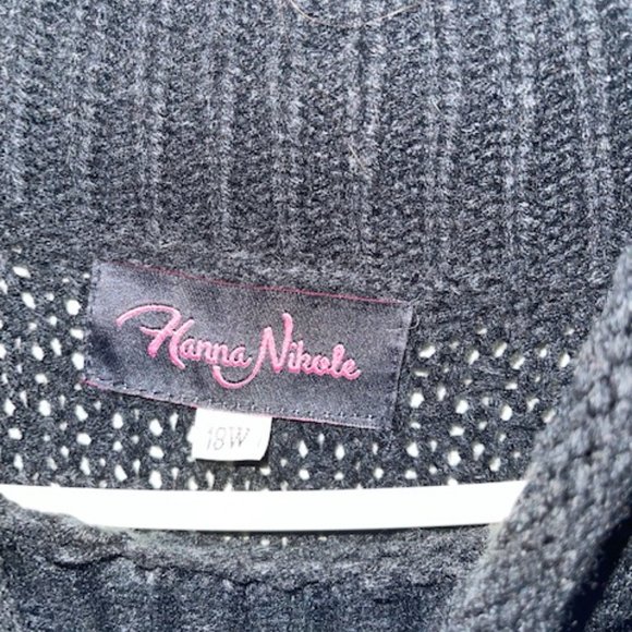 Women's oversized turtleneck sweater - Picture 4 of 5